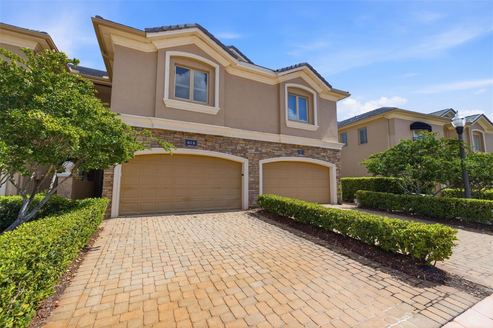 615 Saxony, St Petersburg, FL 33716