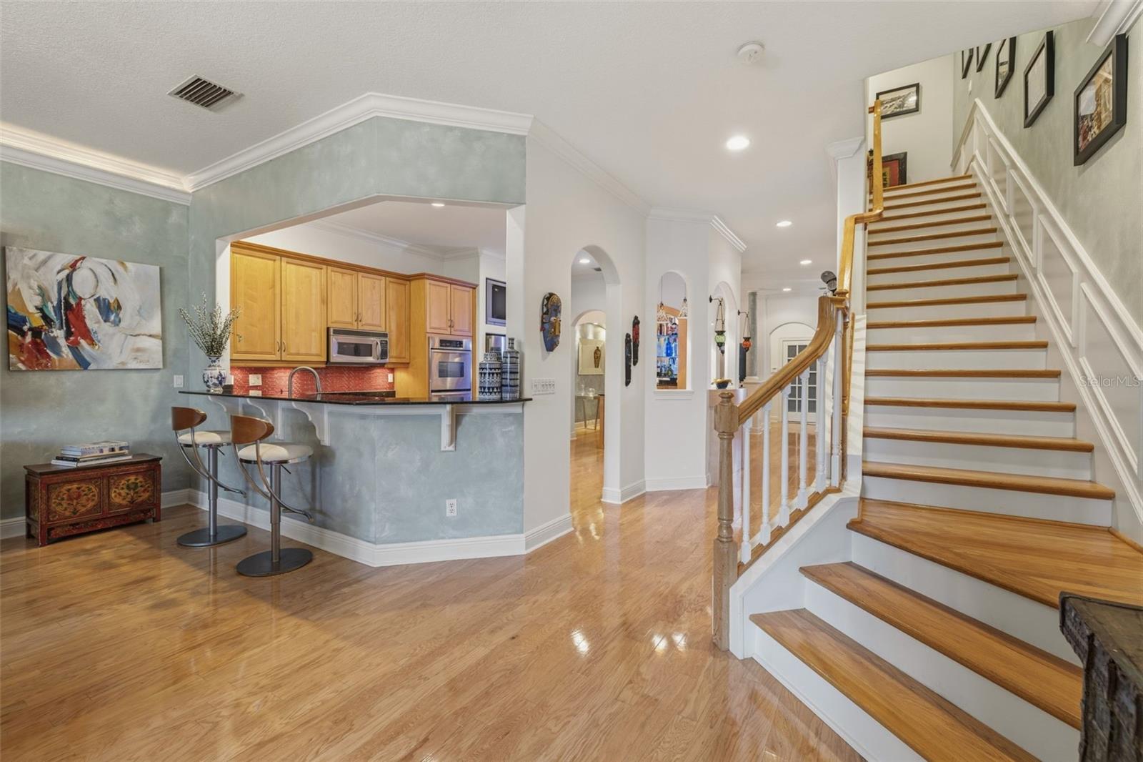 615 Saxony, St Petersburg, FL 33716