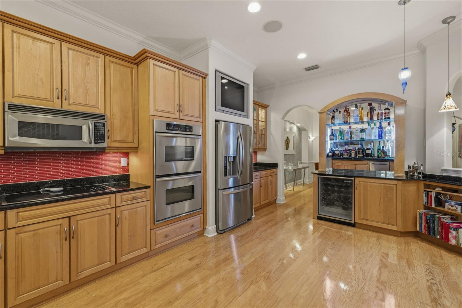 615 Saxony, St Petersburg, FL 33716