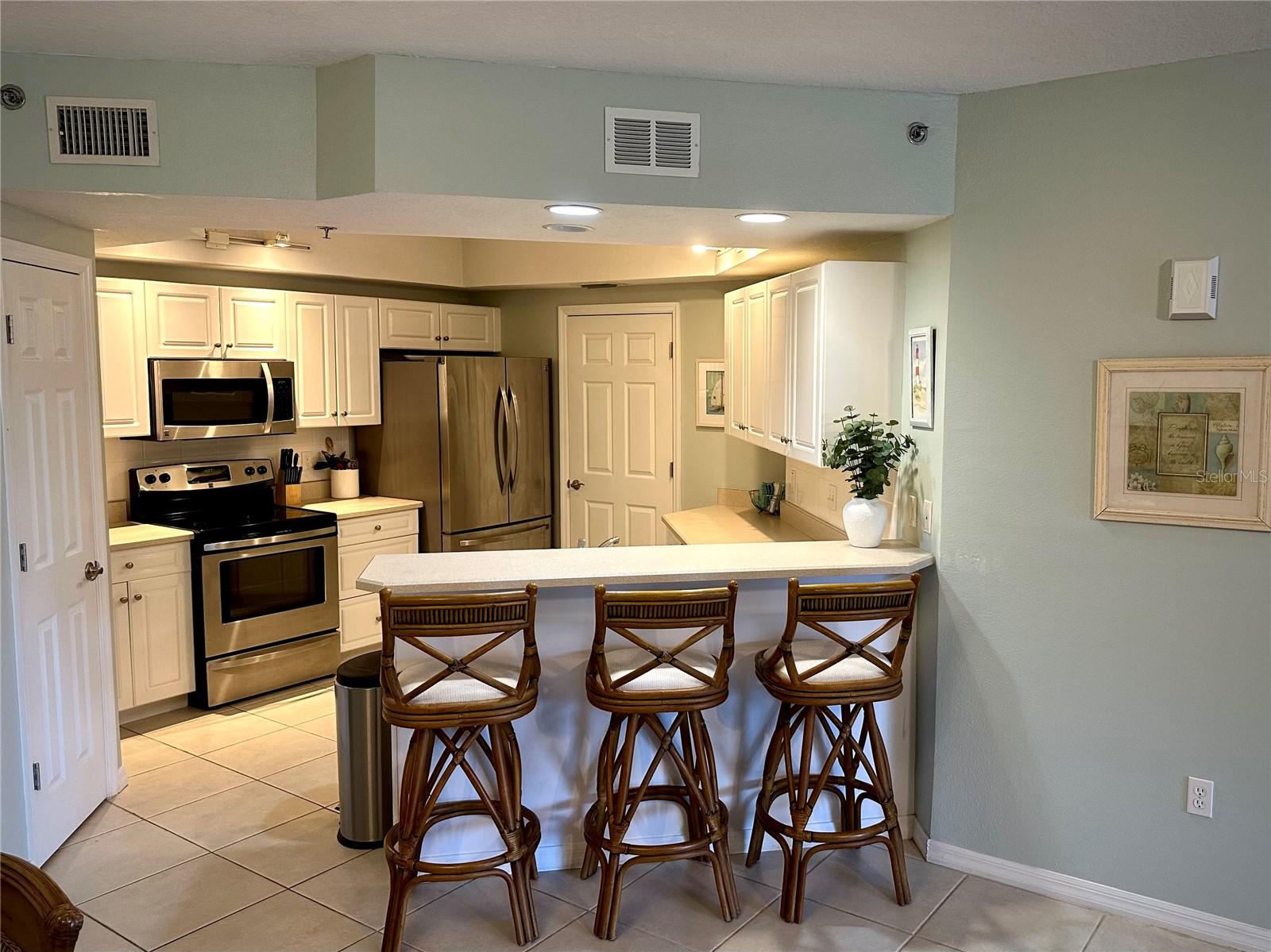 5300 Atlantic Unit 8-402, New Smyrna Beach, FL 32169