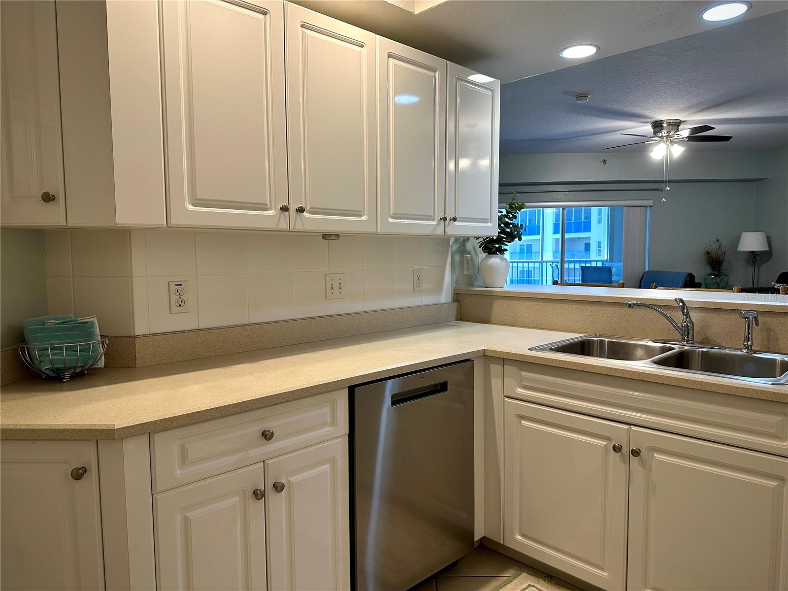 5300 Atlantic Unit 8-402, New Smyrna Beach, FL 32169