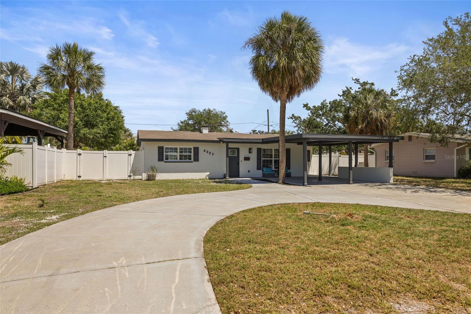4327 Huntington, St Petersburg, FL 33703