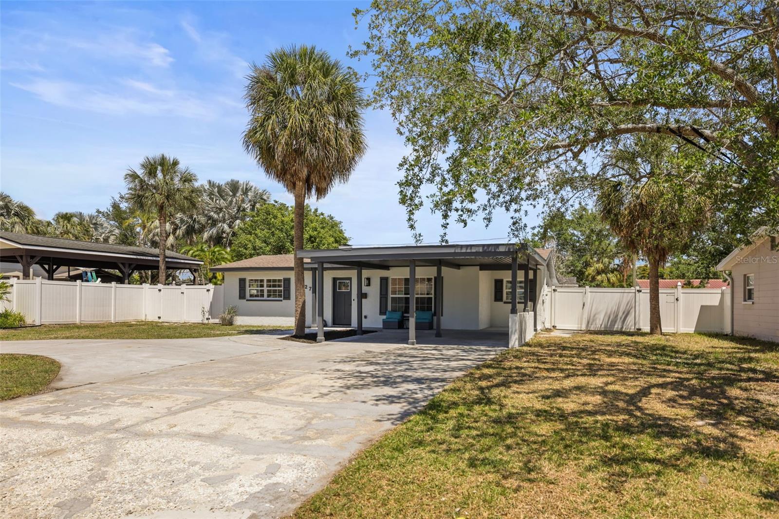 4327 Huntington, St Petersburg, FL 33703