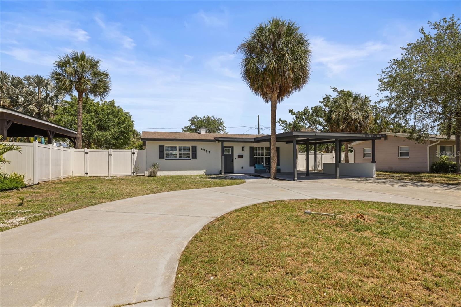 4327 Huntington, St Petersburg, FL 33703