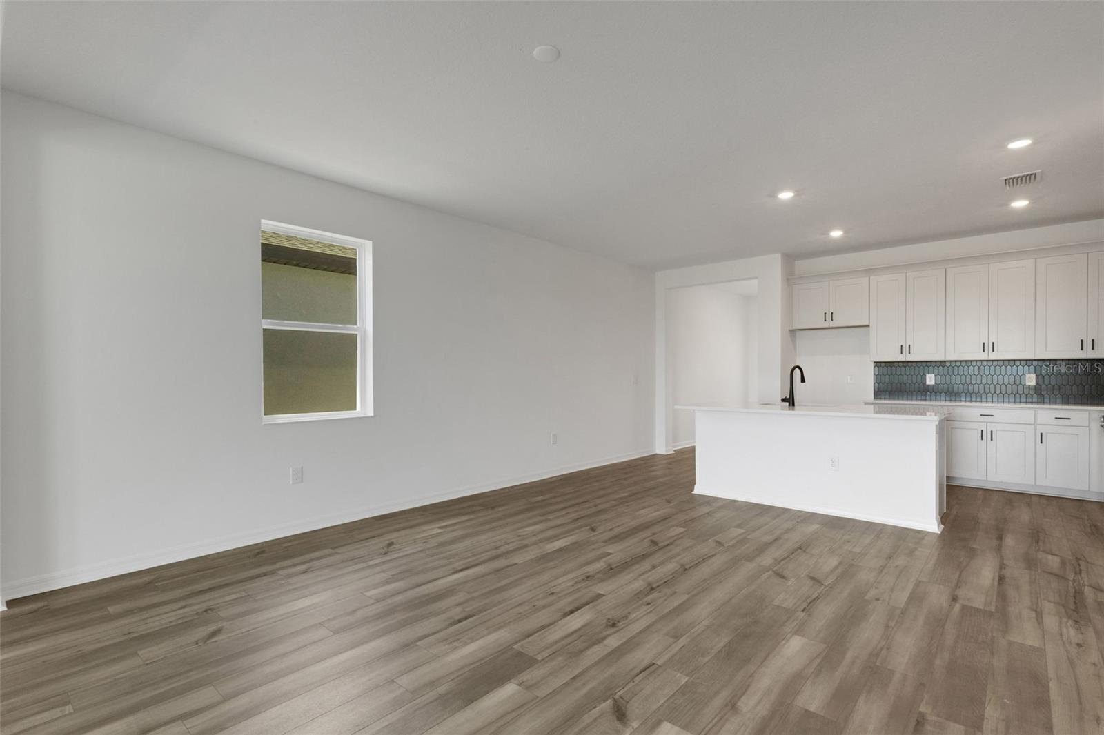 8717 Canard Cv, Palmetto, FL 34221