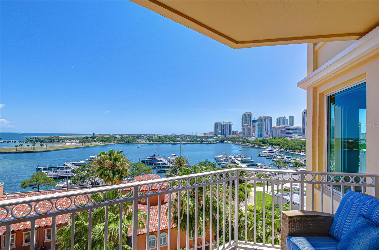 555 5th Unit 711, St Petersburg, FL 33701