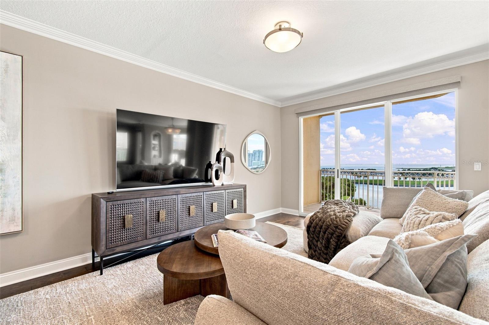 555 5th Unit 711, St Petersburg, FL 33701
