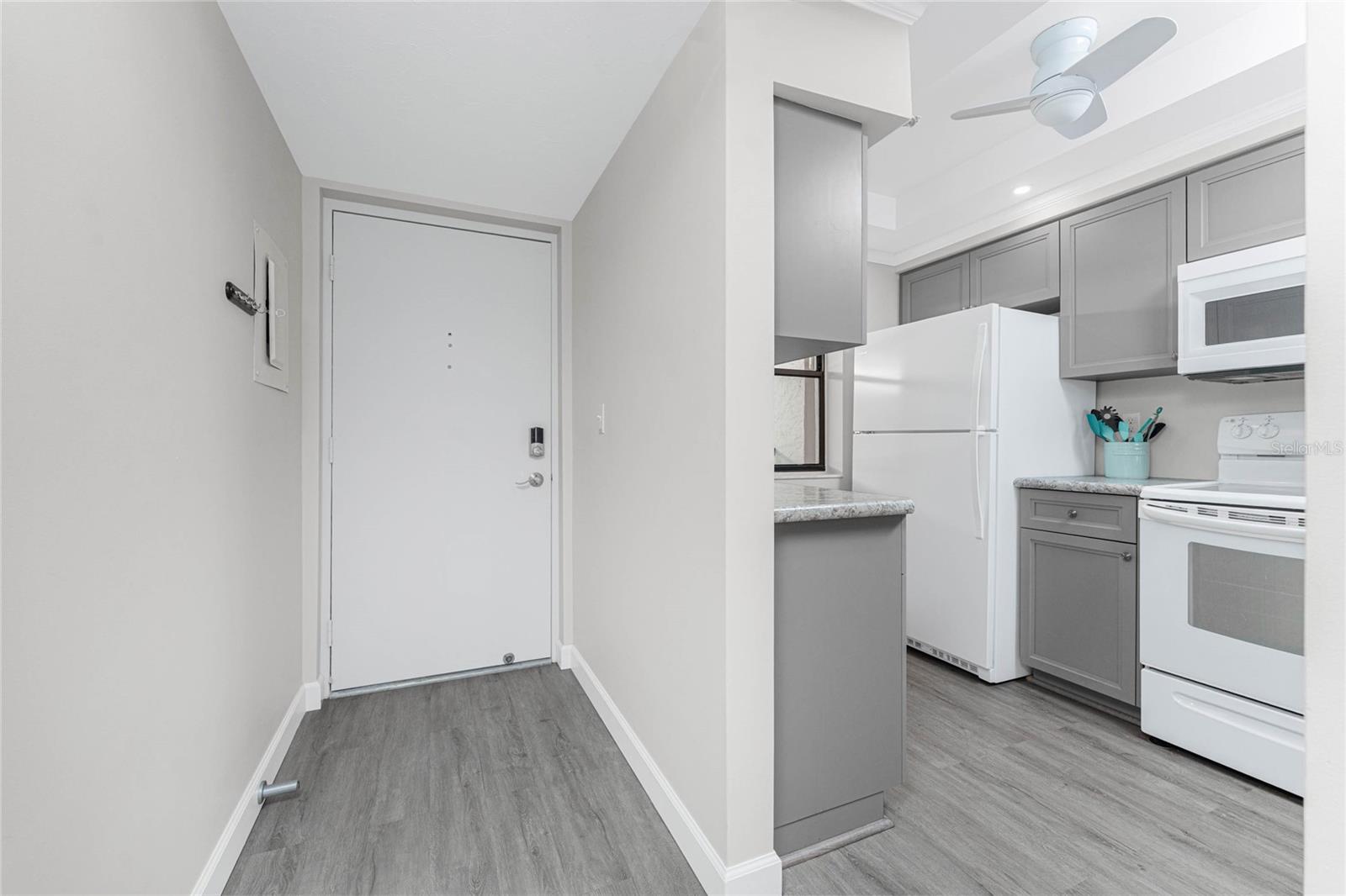 1551 Beach Unit 306, Englewood, FL 34223