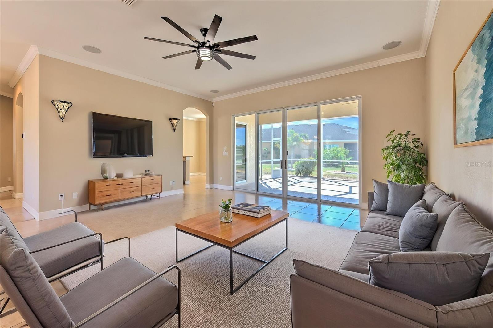 504 Rimini Vista, Sun City Center, FL 33573