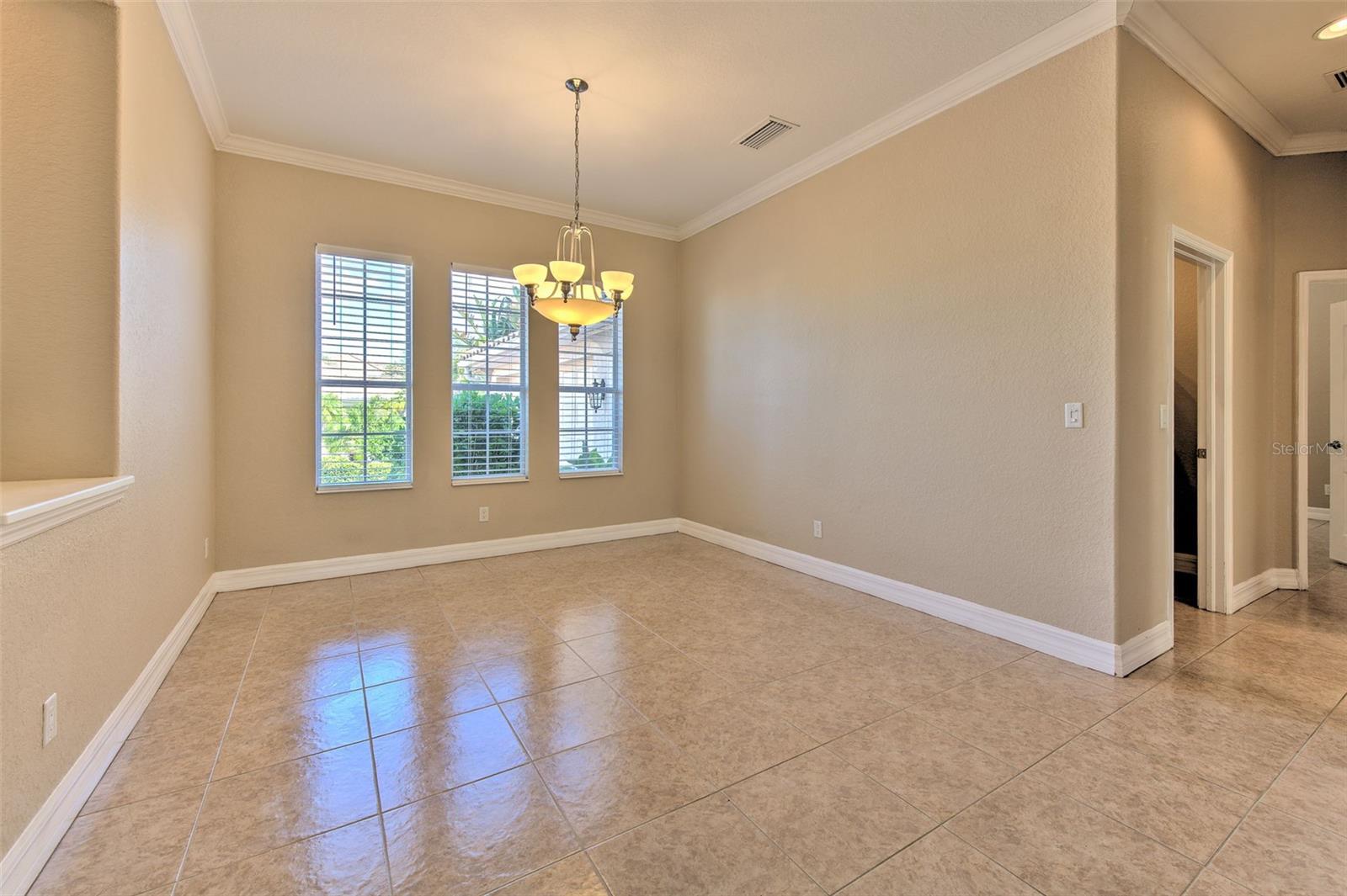 504 Rimini Vista, Sun City Center, FL 33573