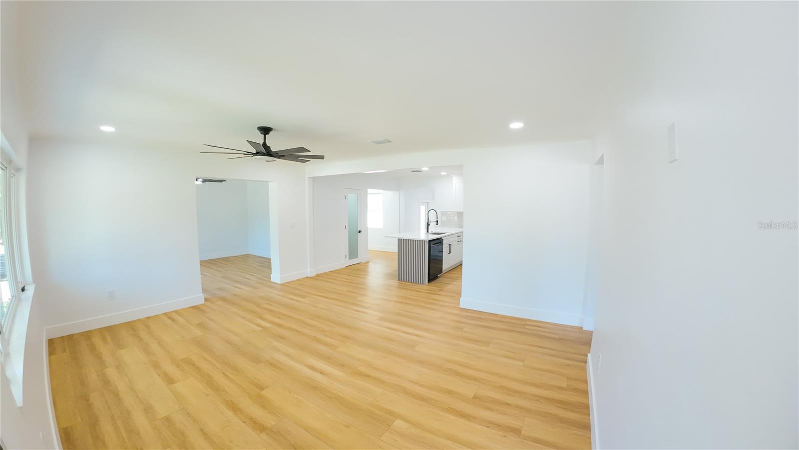 936 Alcazar, St Petersburg, FL 33705