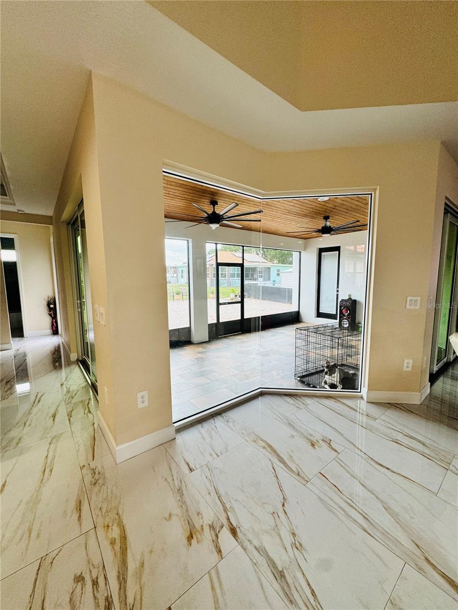 803 Lake Jessie Dr, Winter Haven, FL 33881