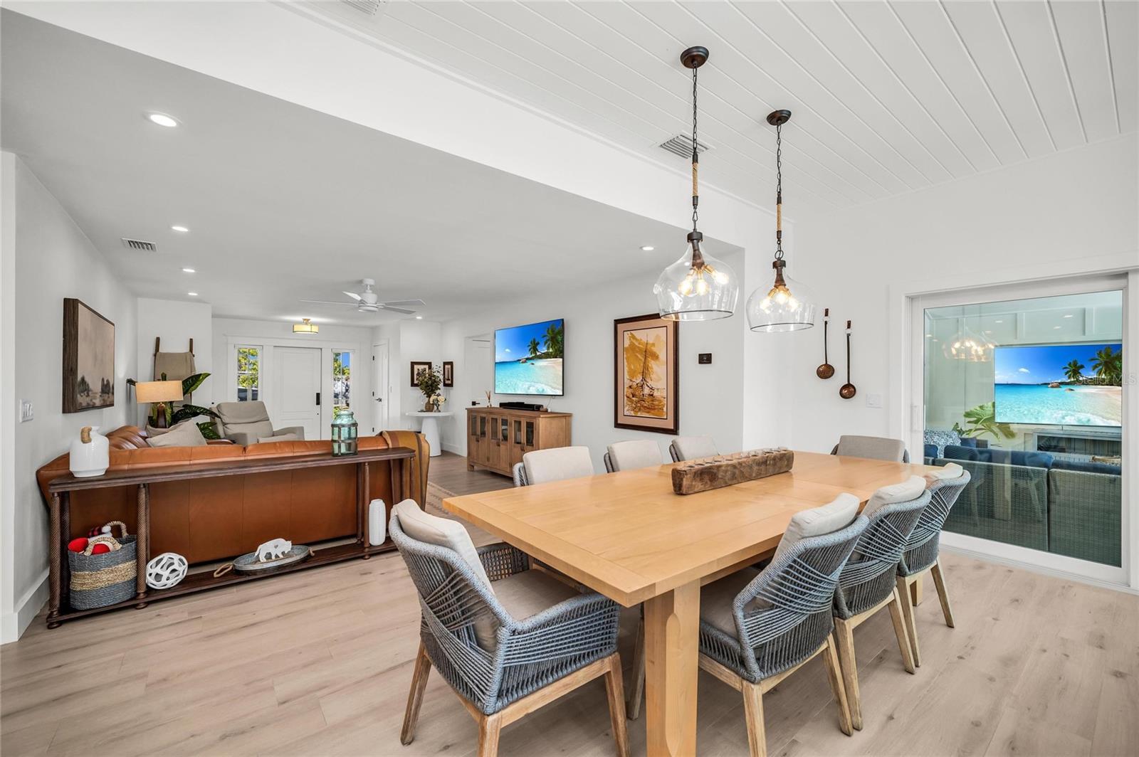501 68th, Holmes Beach, FL 34217