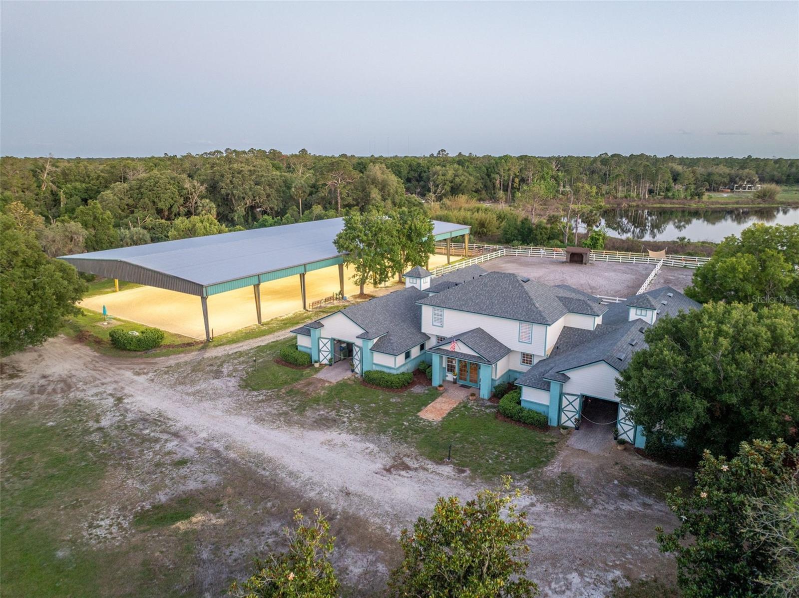 3287 County Road 426, Geneva, FL 32732