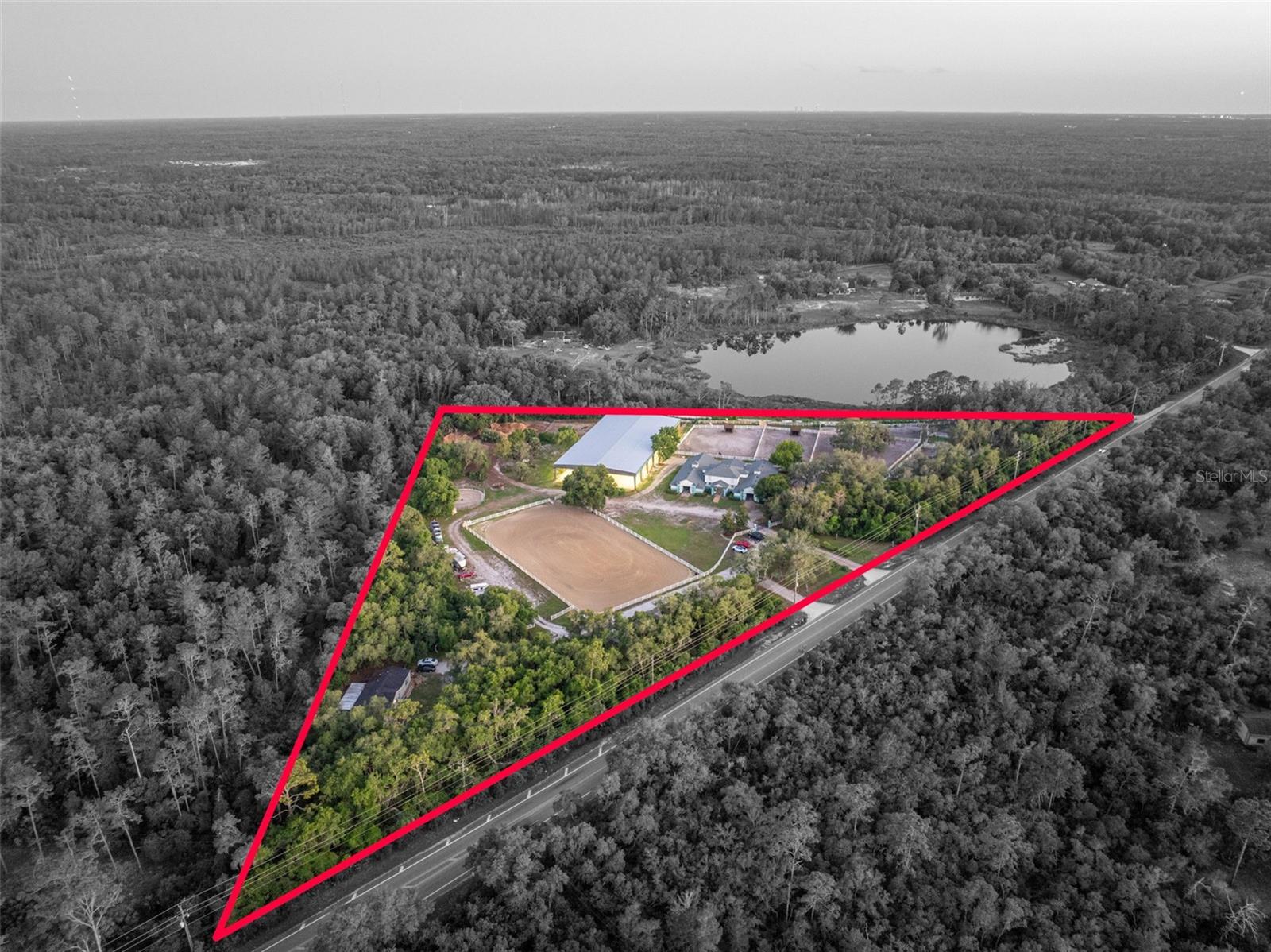 3287 County Road 426, Geneva, FL 32732