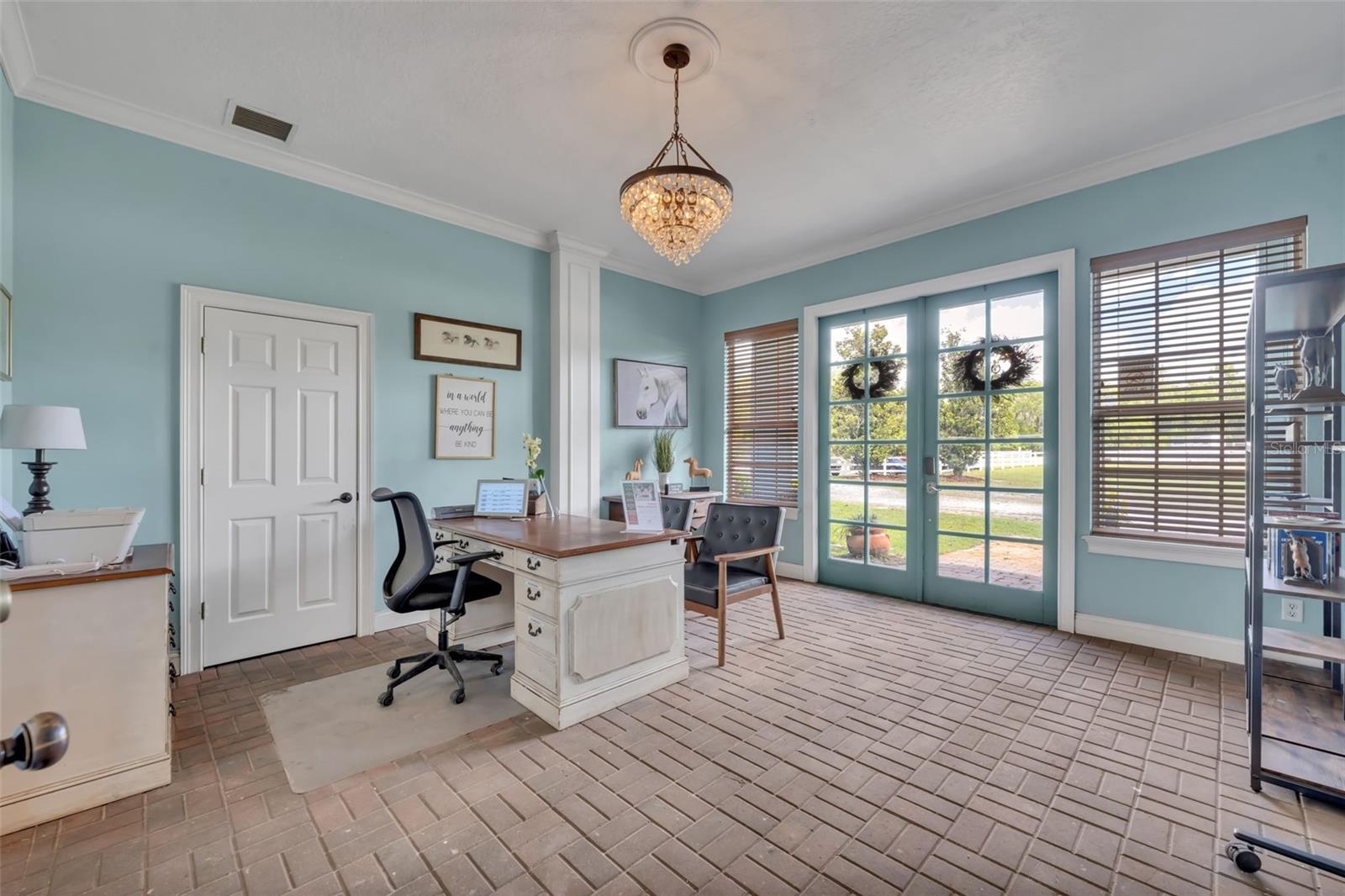 3287 County Road 426, Geneva, FL 32732