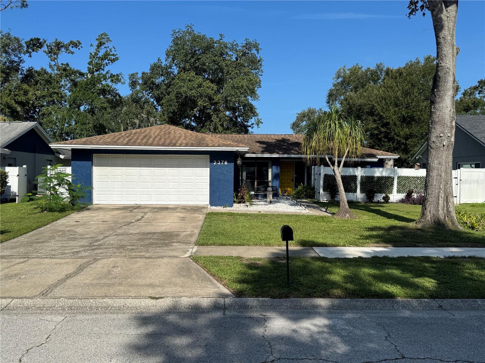 2376 Windsor Oaks, Lutz, FL 33549