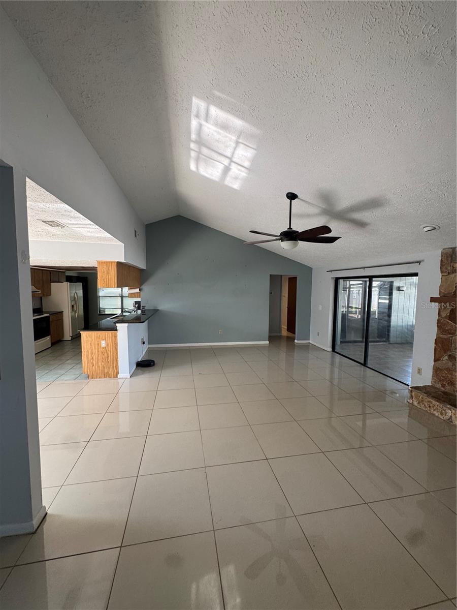 2376 Windsor Oaks, Lutz, FL 33549