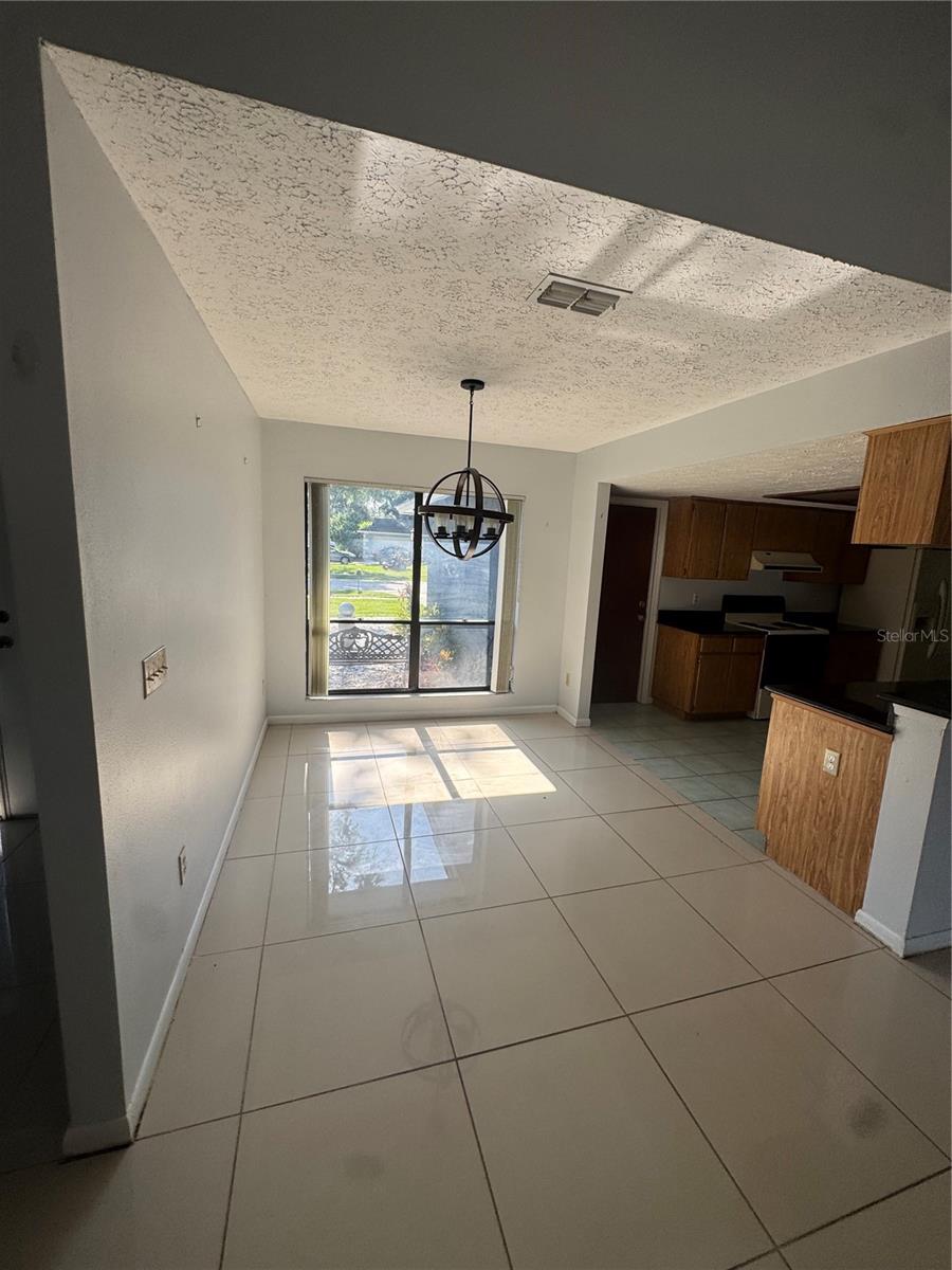 2376 Windsor Oaks, Lutz, FL 33549