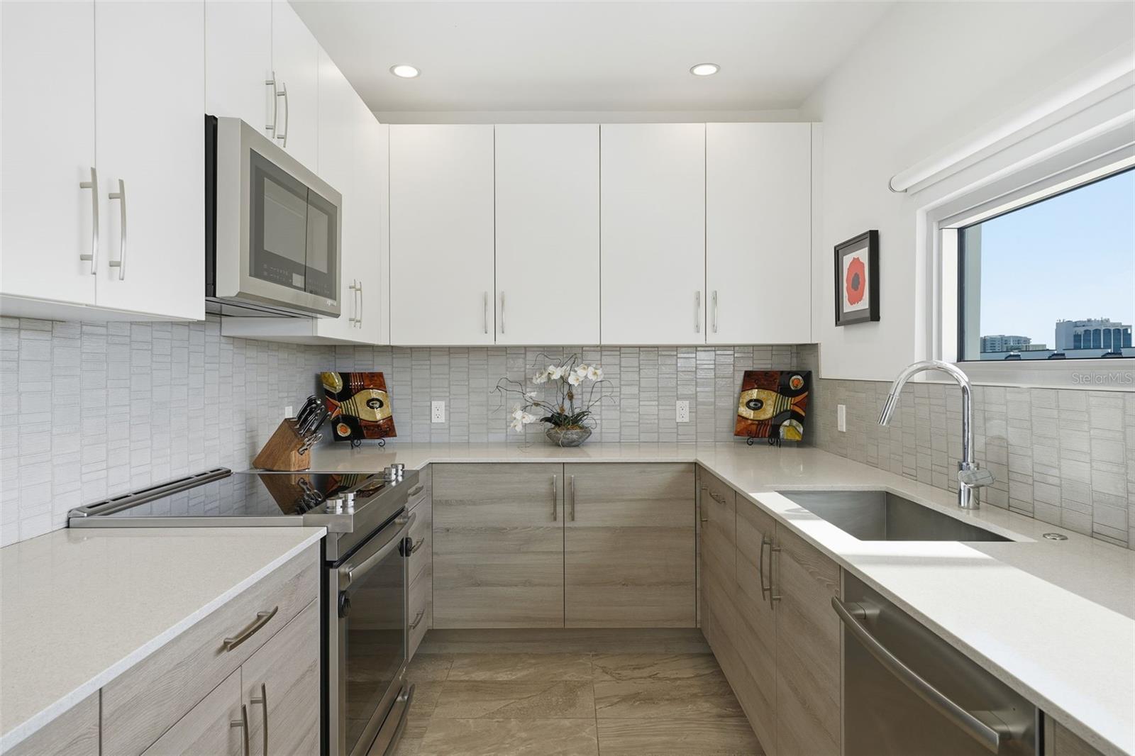 1350 5th Unit 402, Sarasota, FL 34236