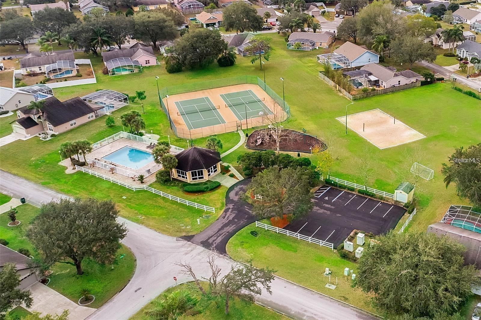 10 Nevada Loop, Davenport, FL 33897