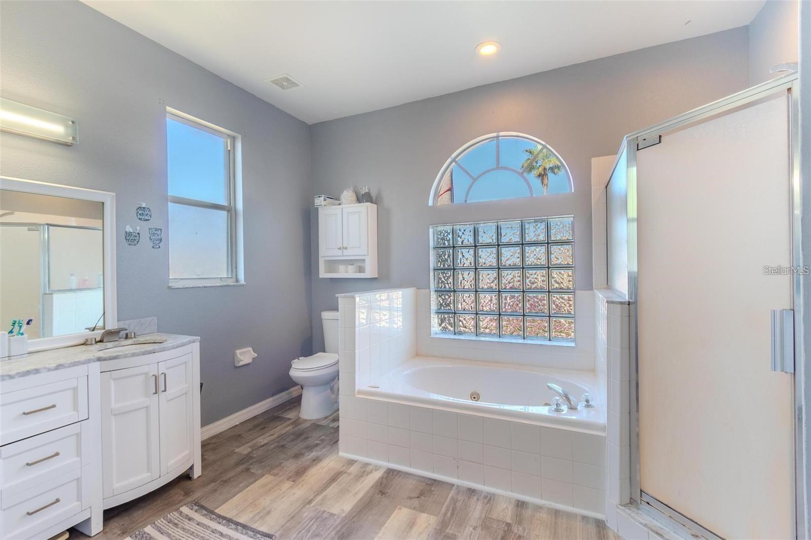 10 Nevada Loop, Davenport, FL 33897