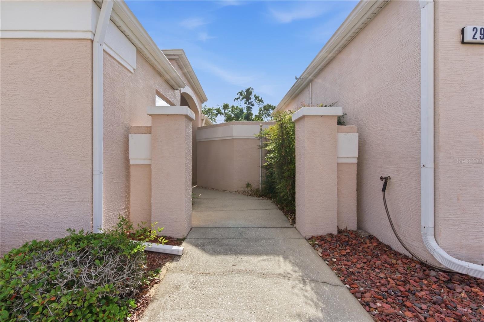 295 Royal Palm, Spring Hill, FL 34608