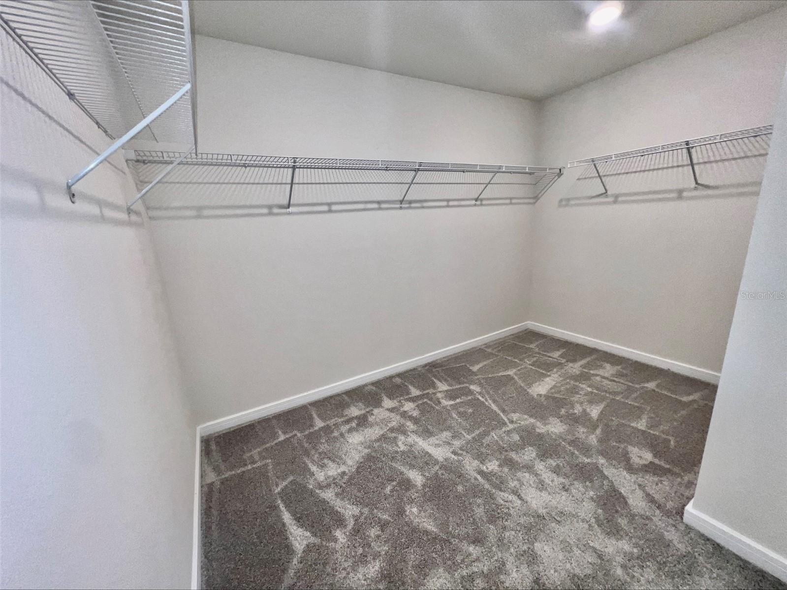 6098 Windy Leaf Aly, St Cloud, FL 34771