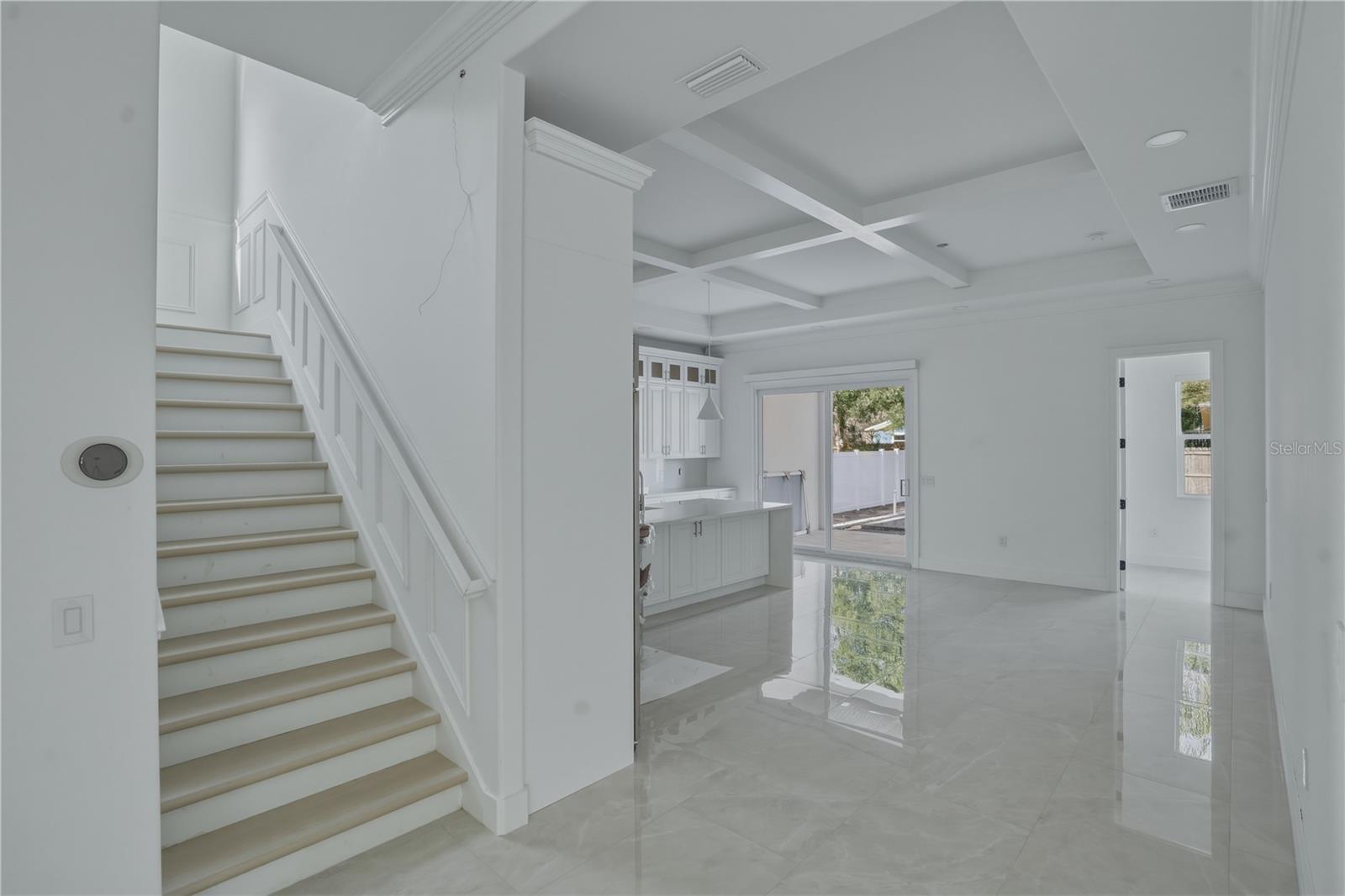 685 1st, Safety Harbor, FL 34695