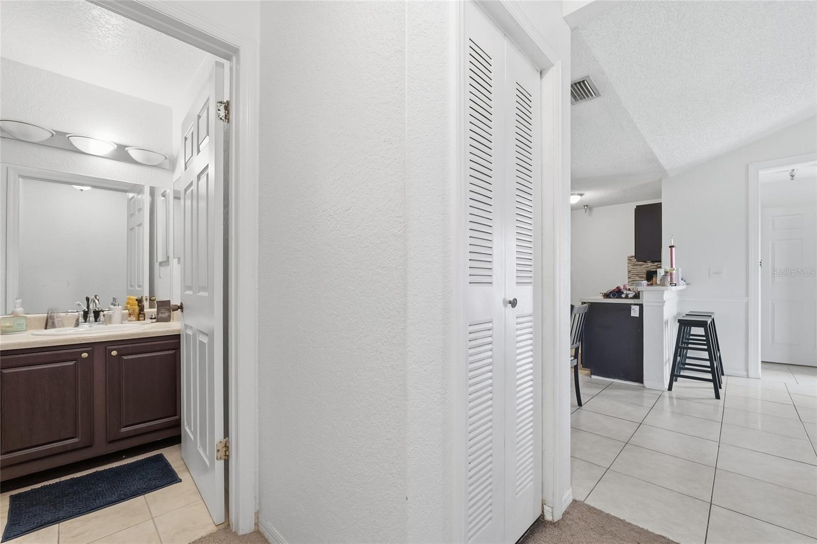 10265 Gandy Unit 1806, St Petersburg, FL 33702