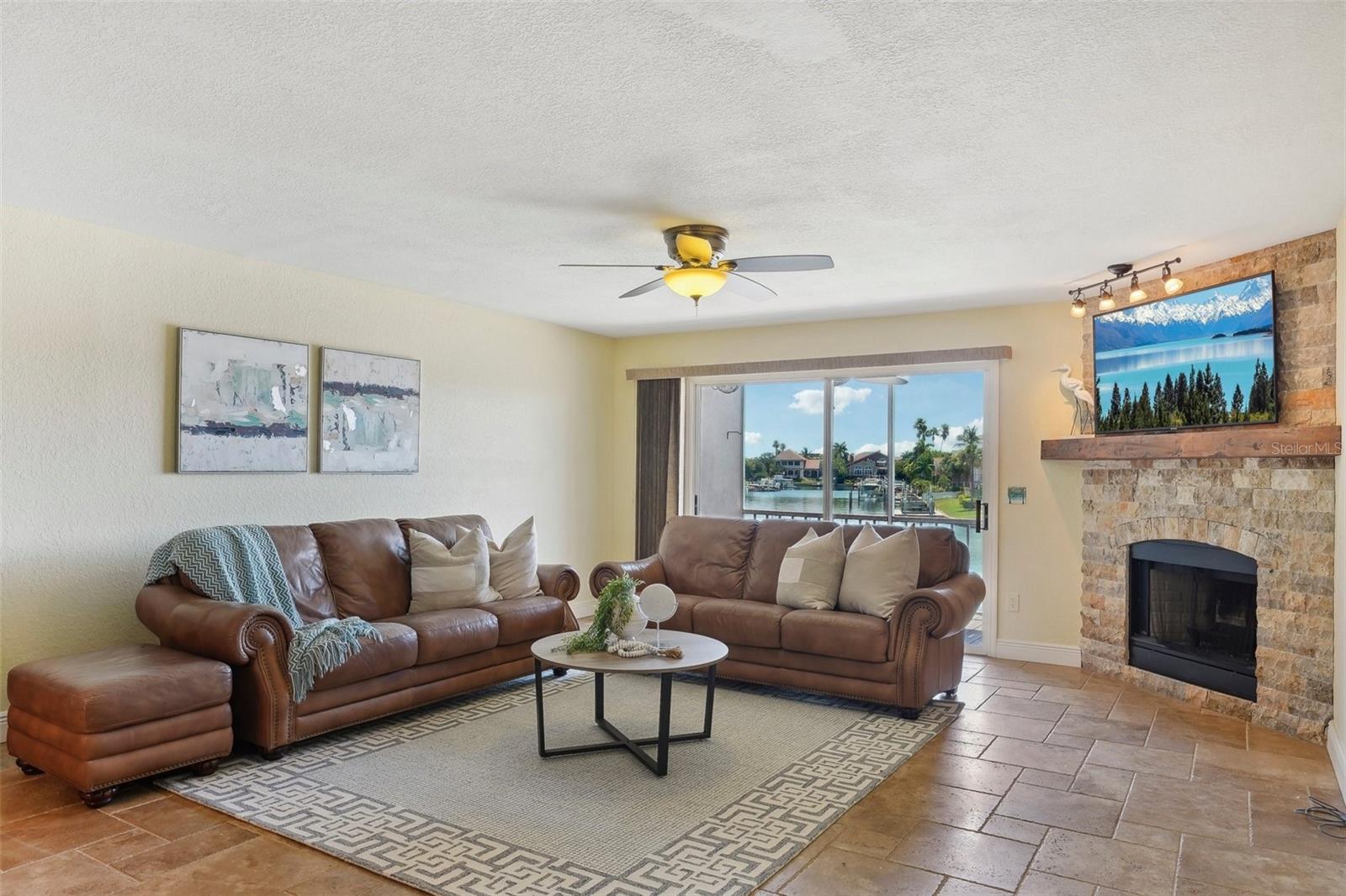 637 Pinellas Bayway Unit 105, Tierra Verde, FL 33715