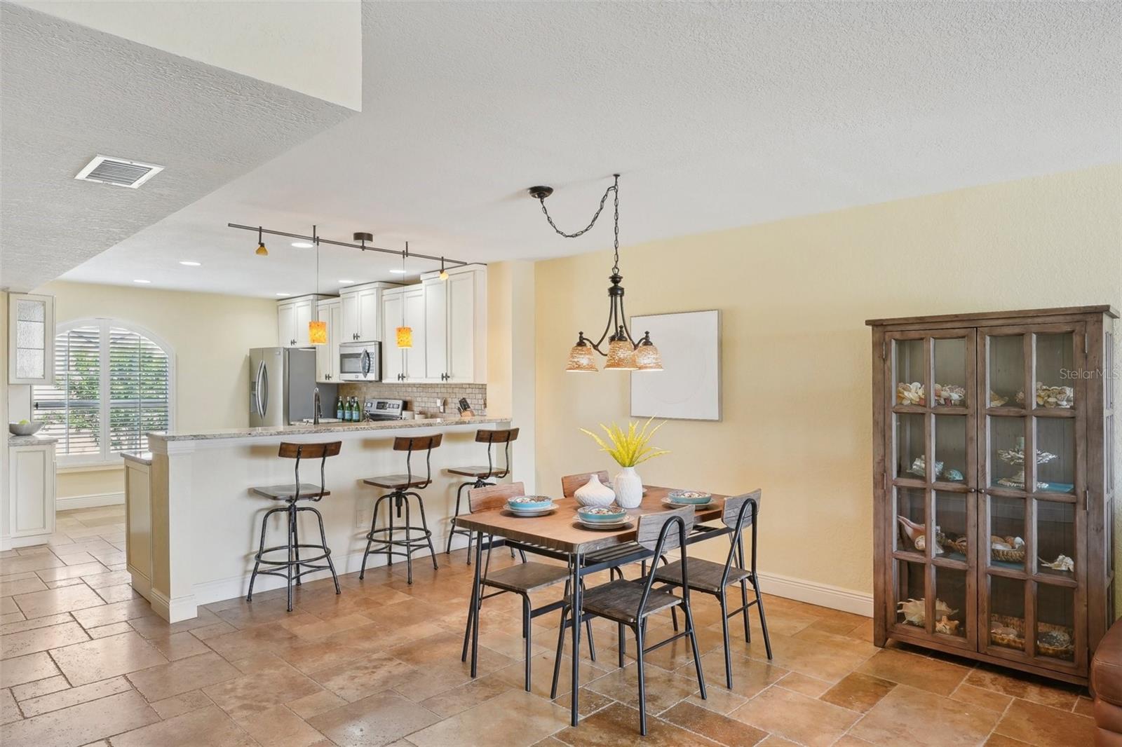 637 Pinellas Bayway Unit 105, Tierra Verde, FL 33715