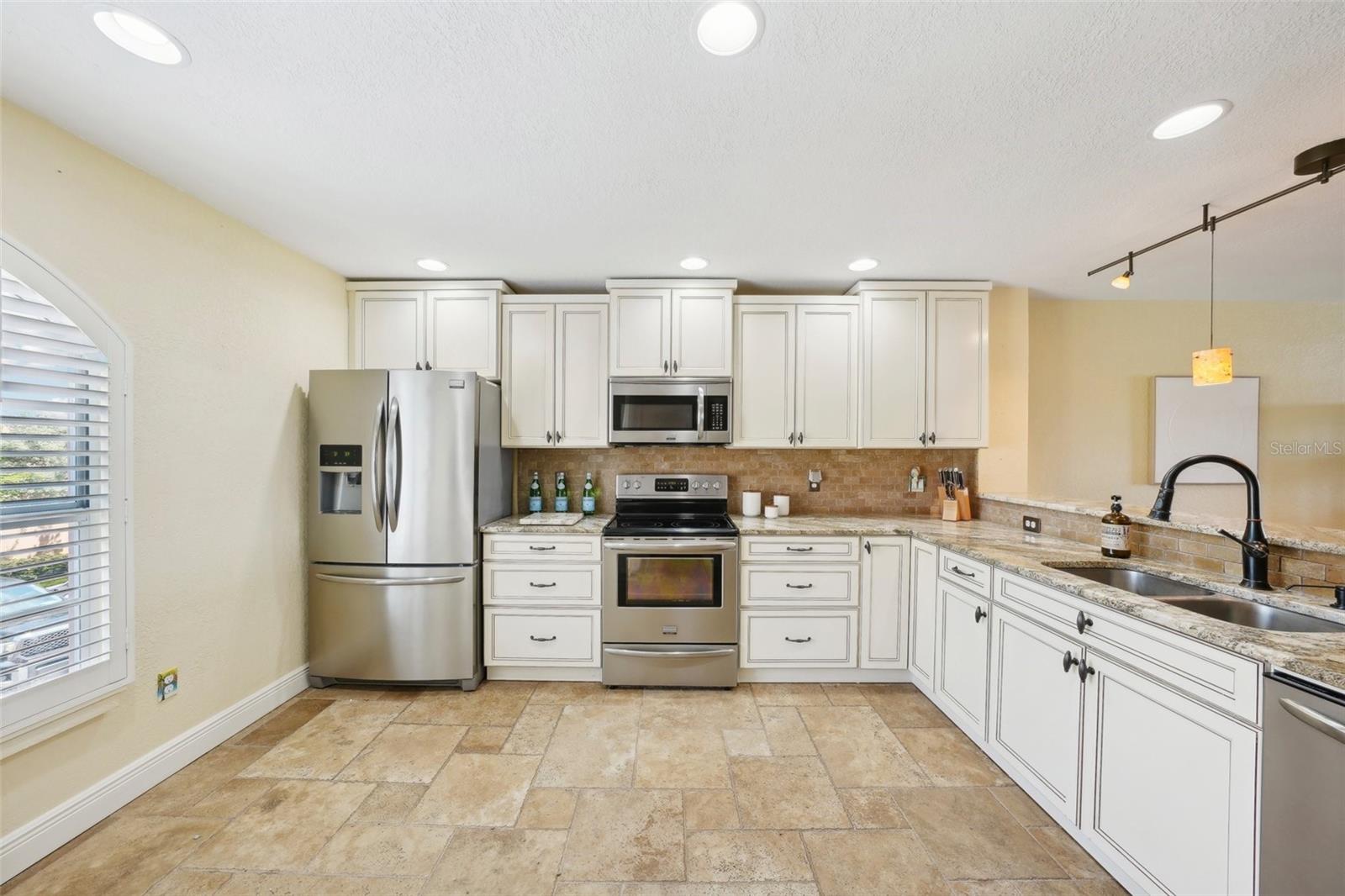 637 Pinellas Bayway Unit 105, Tierra Verde, FL 33715