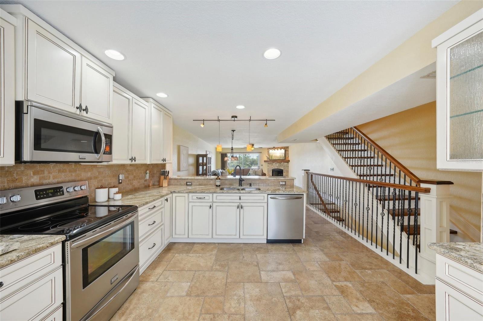 637 Pinellas Bayway Unit 105, Tierra Verde, FL 33715