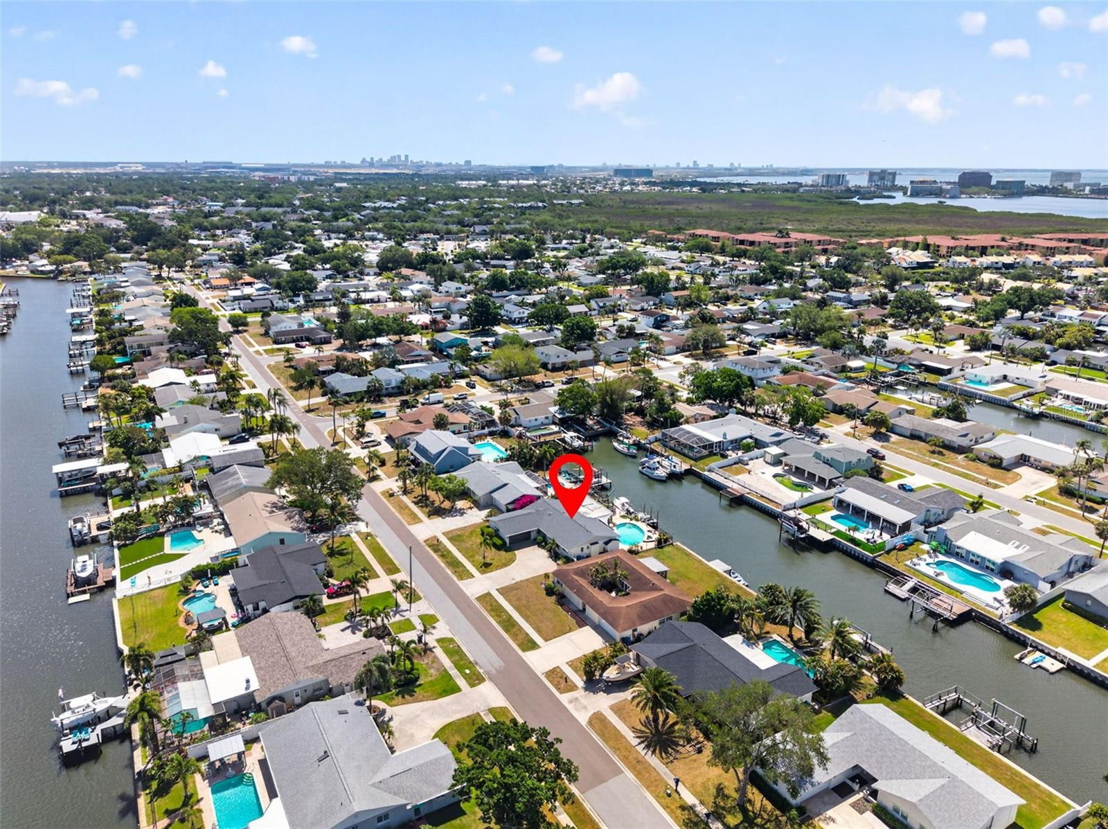 8450 Flagstone, Tampa, FL 33615