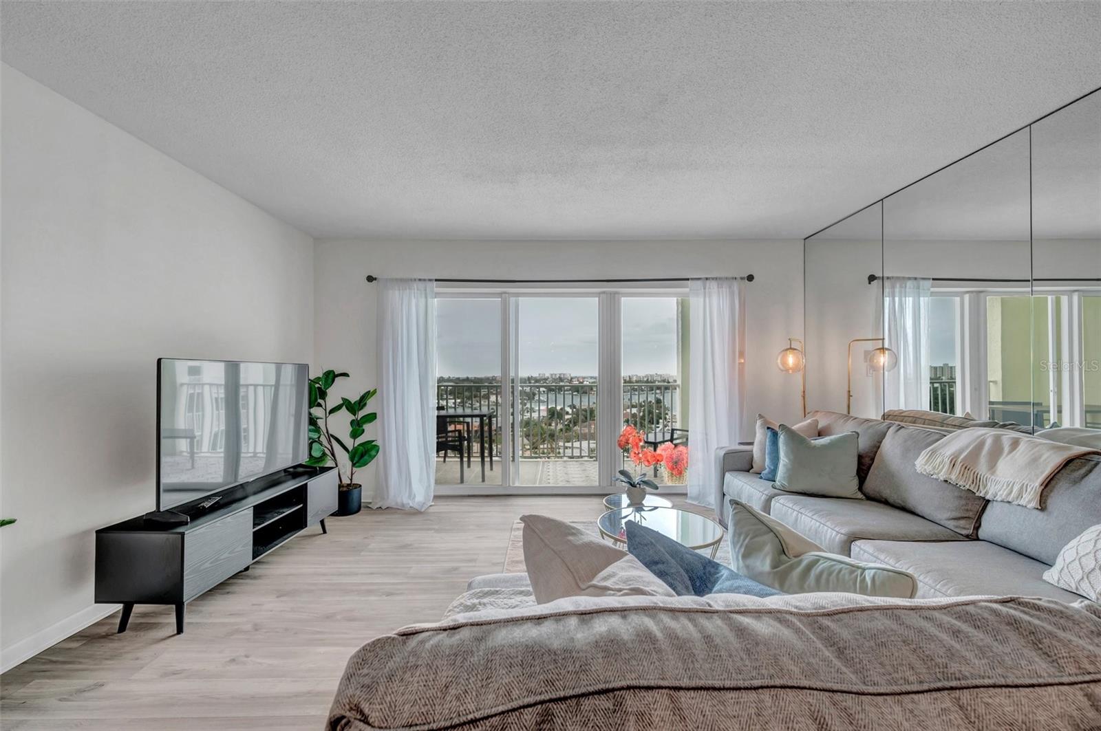 400 64th Unit 907 W, St Pete Beach, FL 33706