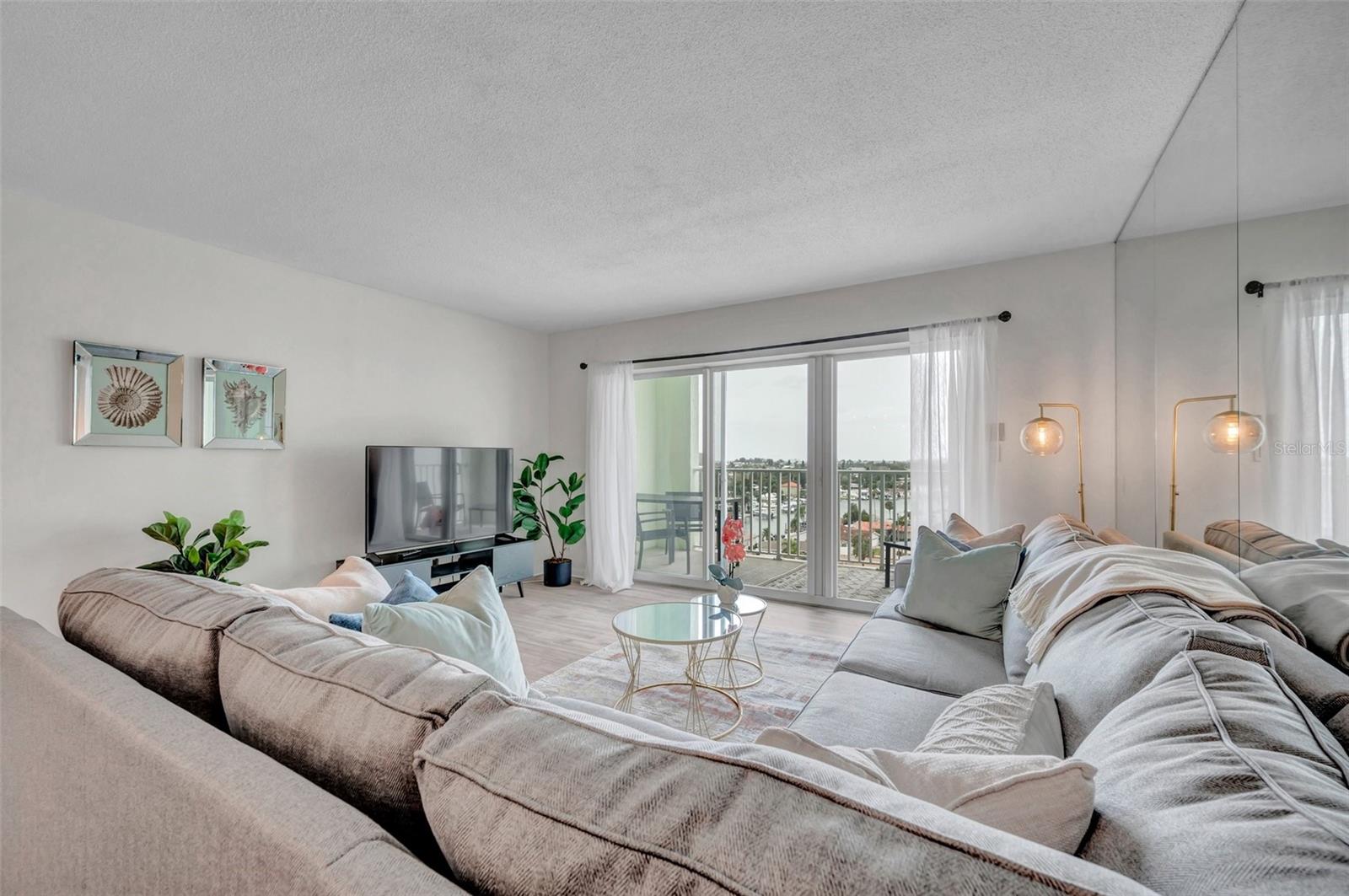 400 64th Unit 907 W, St Pete Beach, FL 33706
