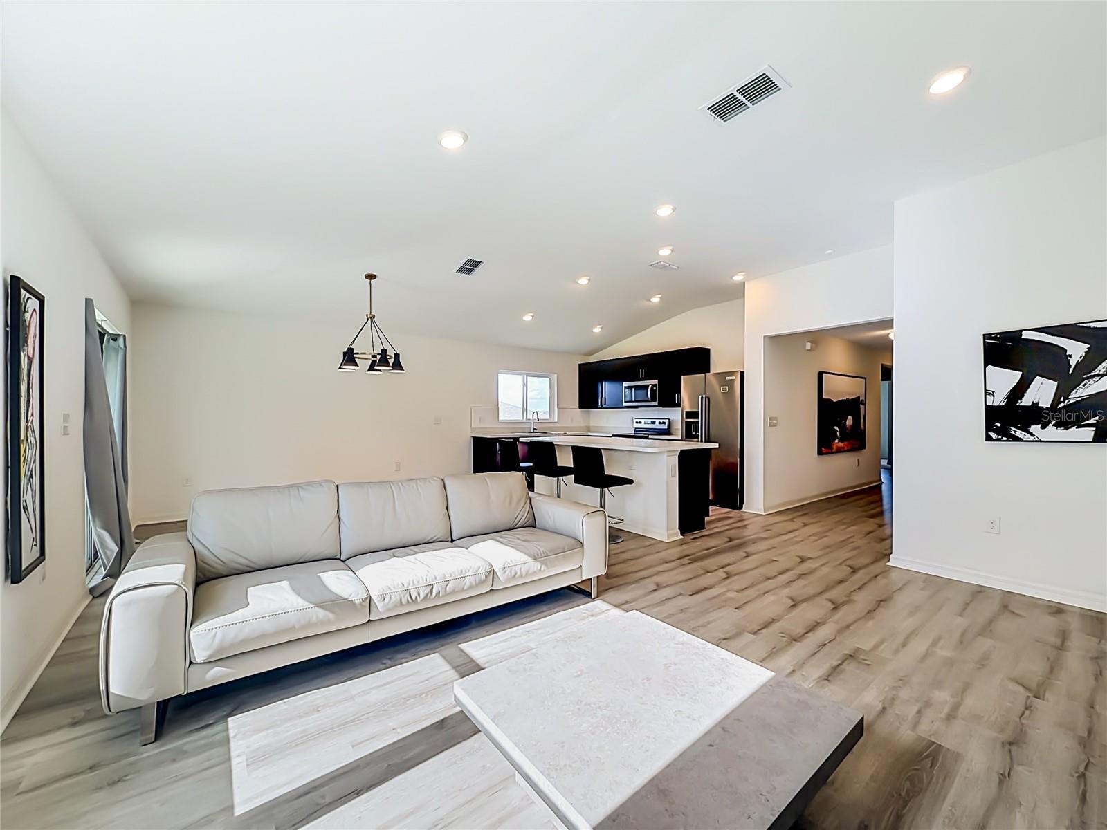 1507 Geranium, Mascotte, FL 34753