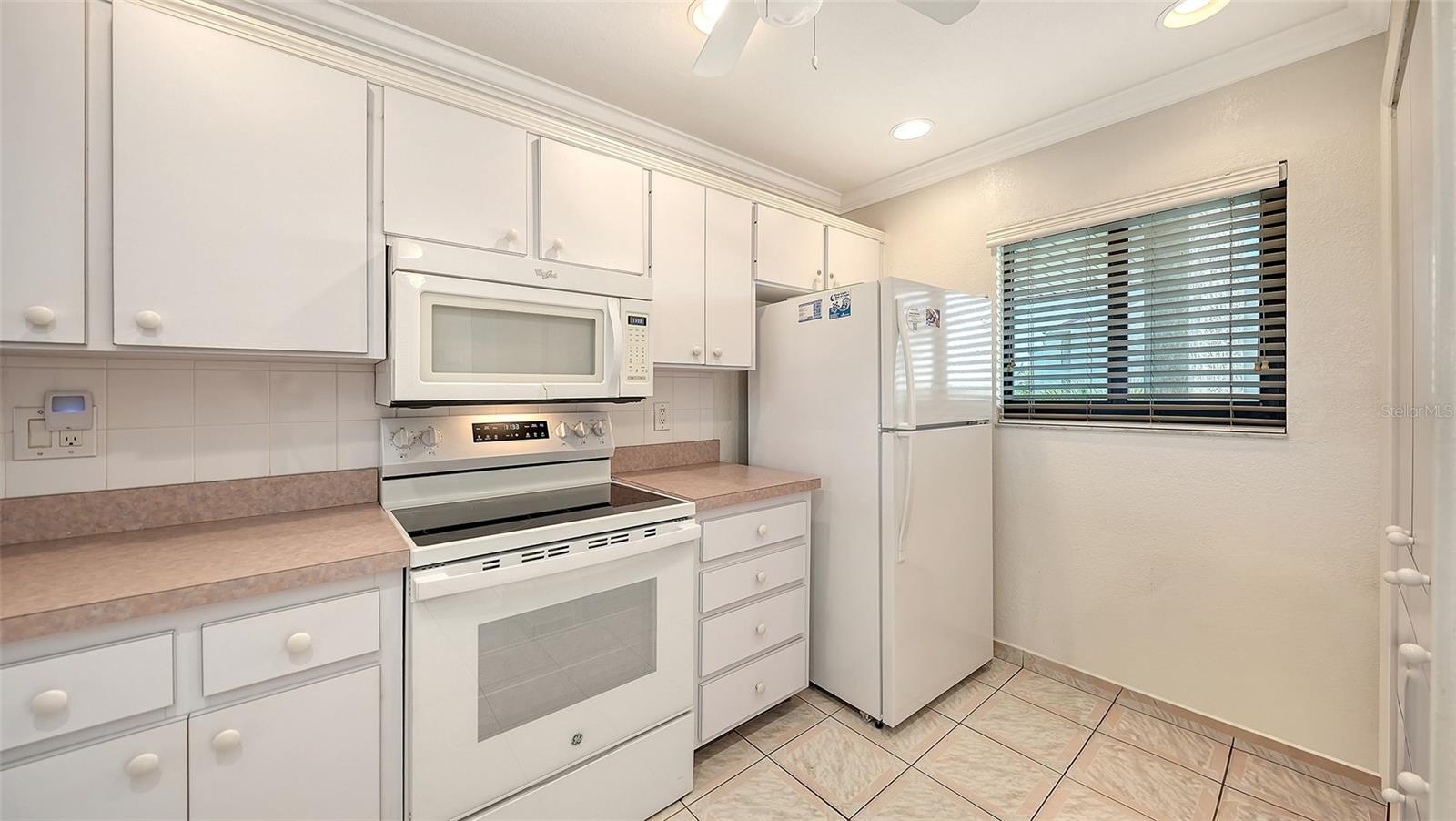 6234 Midnight Pass Unit 307, Sarasota, FL 34242