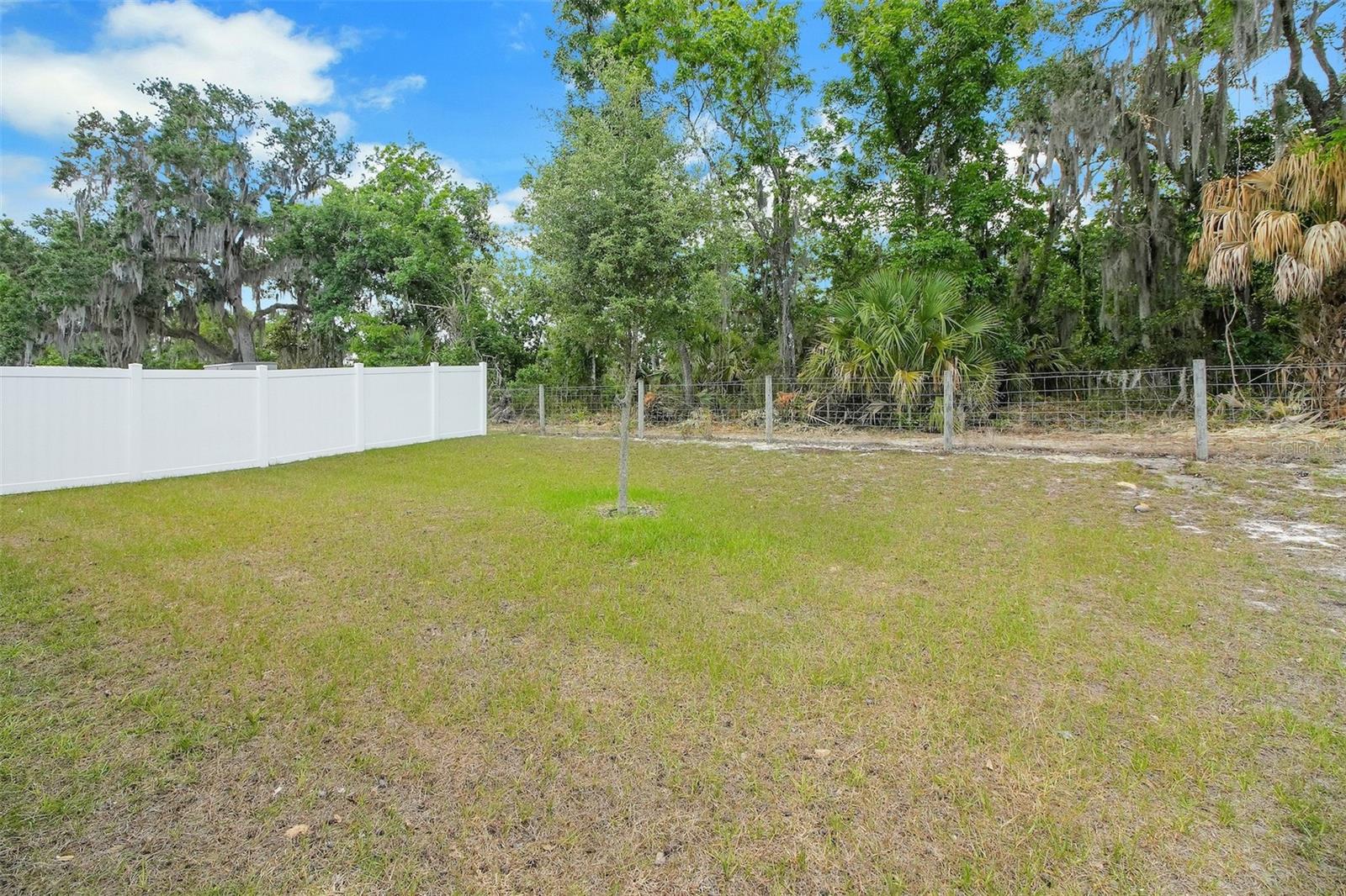 30112 Armenia, Leesburg, FL 34748