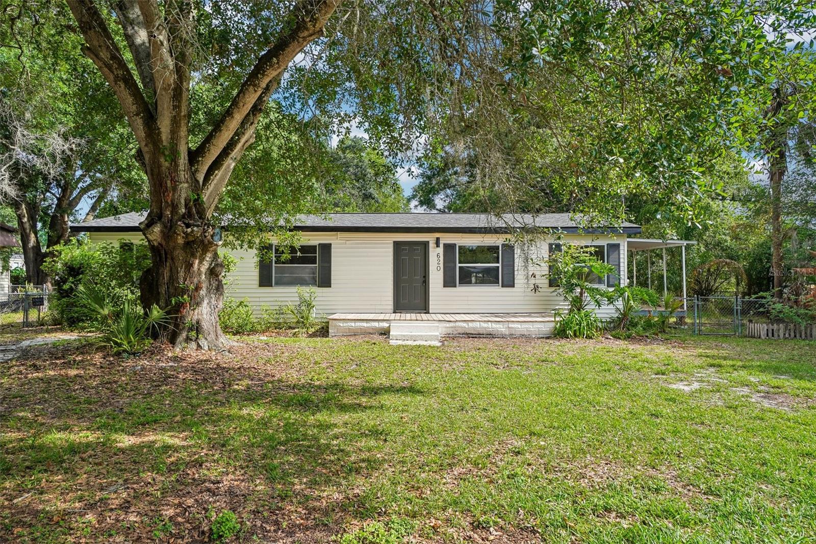 620 2nd, Polk City, FL 33868