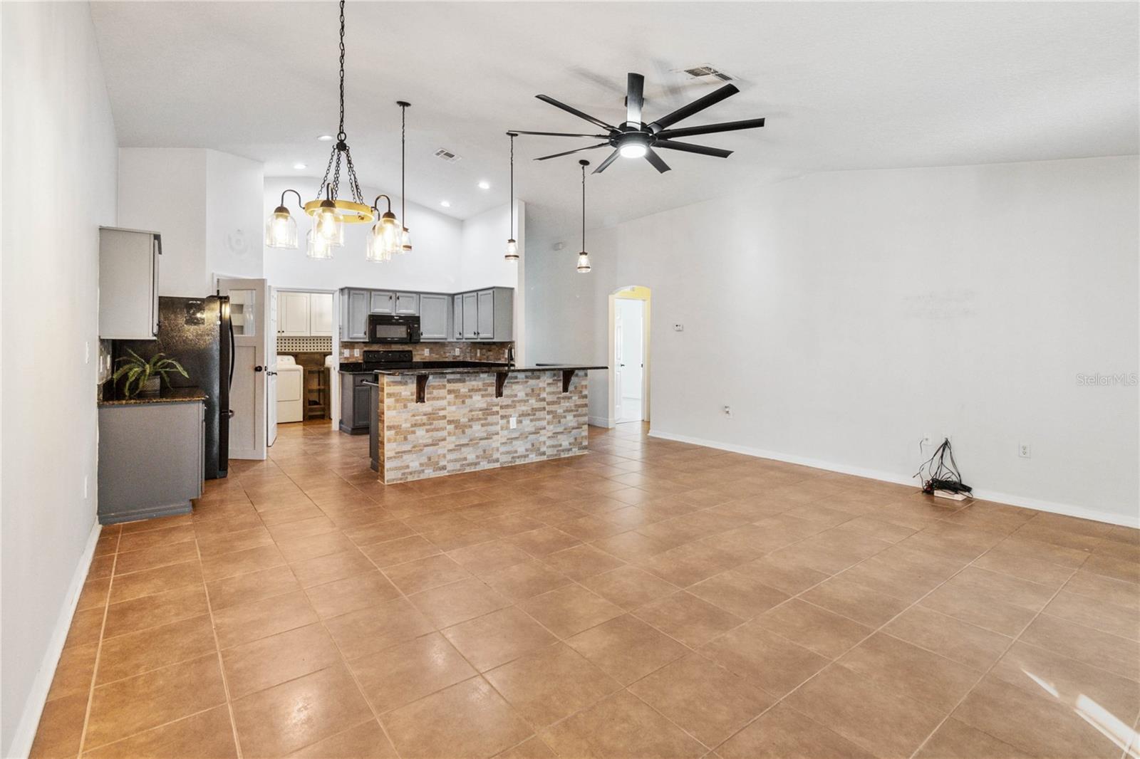 402 Rio Grande, Poinciana, FL 34759
