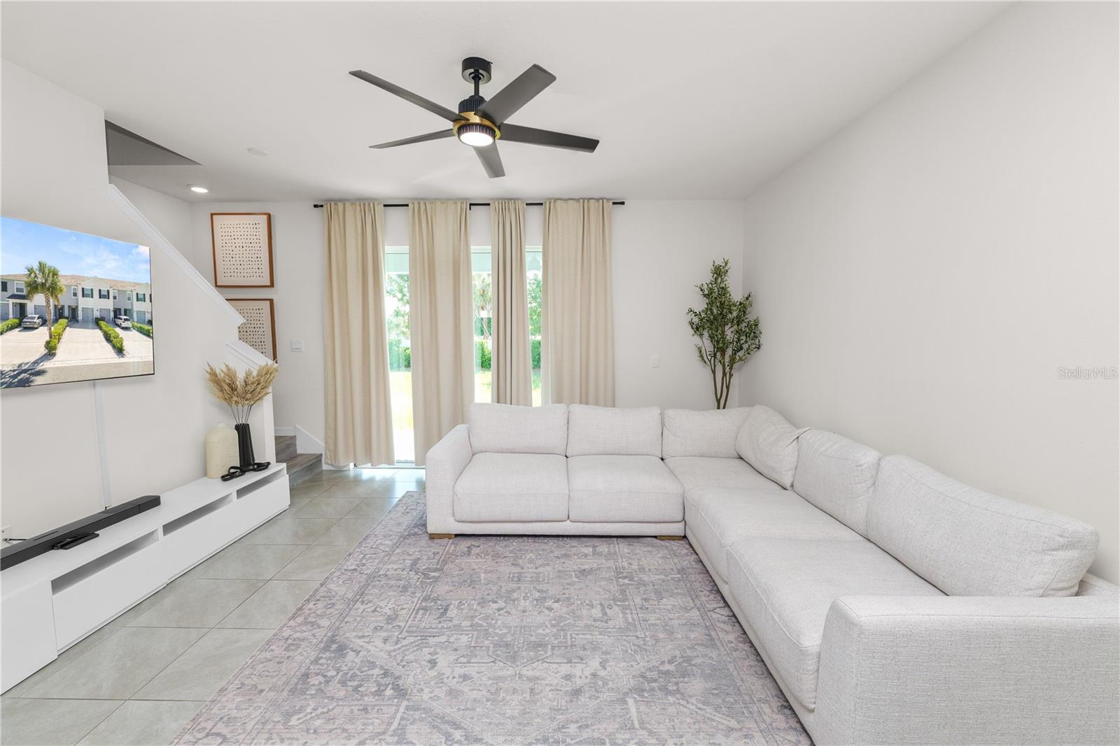 3830 Sunflower Field, Plant City, FL 33565
