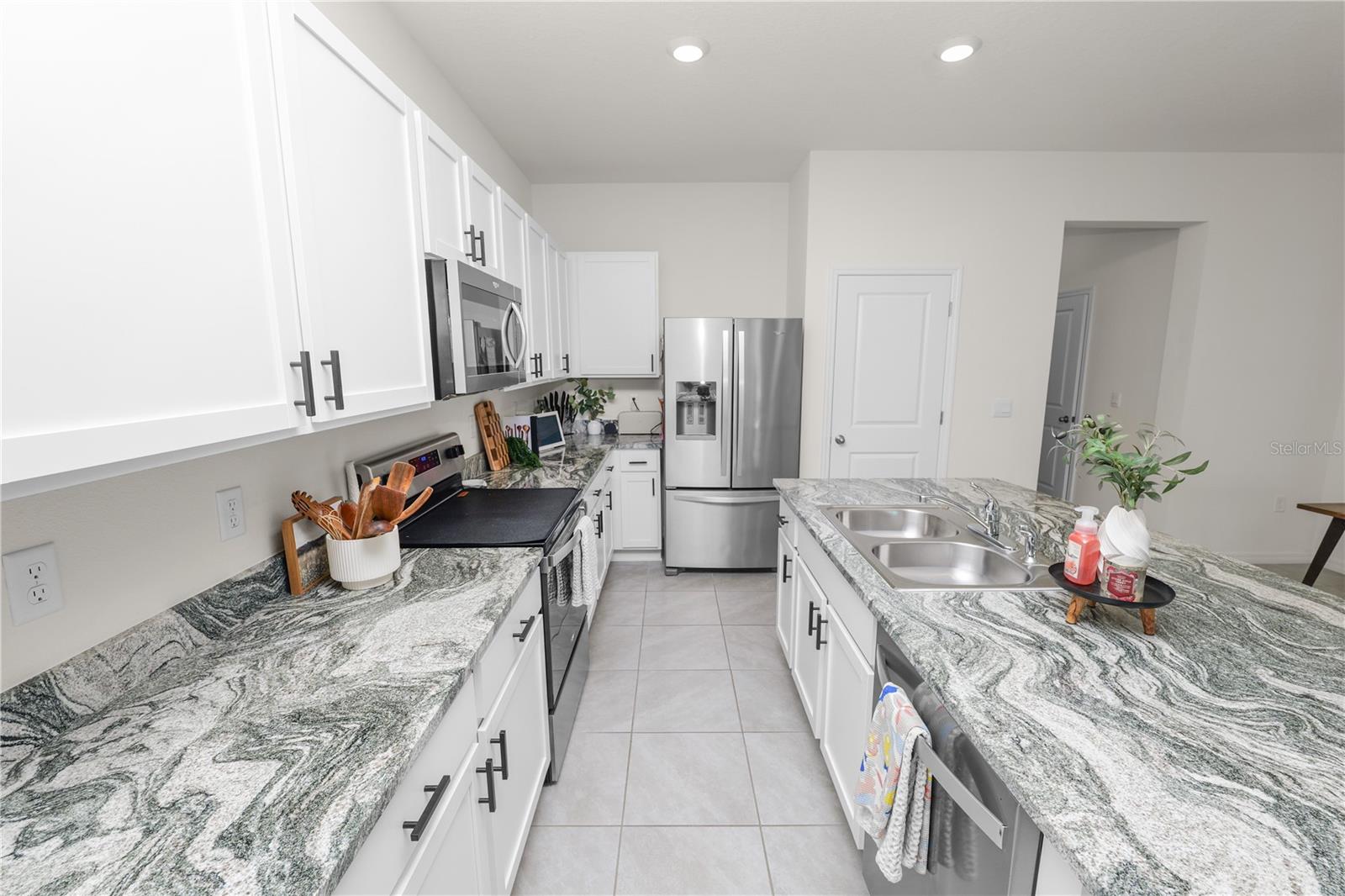 3830 Sunflower Field, Plant City, FL 33565