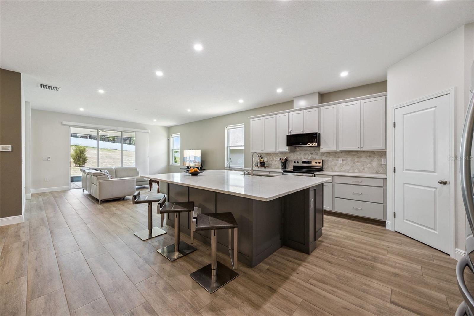2101 Axel, Clermont, FL 34715