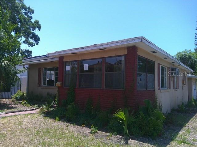 2040 22nd, St Petersburg, FL 33712