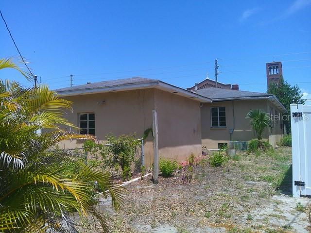 2040 22nd, St Petersburg, FL 33712