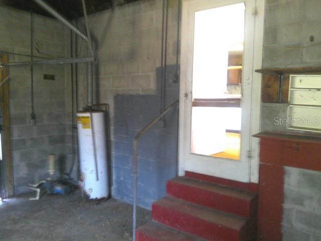 2040 22nd, St Petersburg, FL 33712