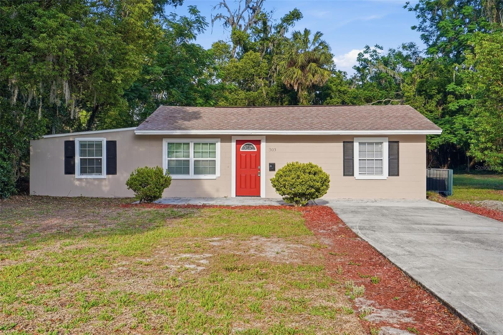 303 Josephine, Fruitland Park, FL 34731