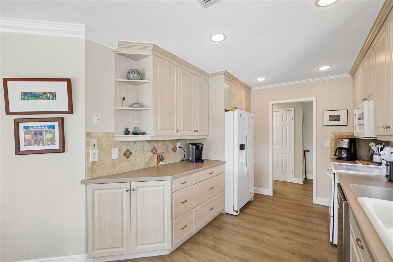 530 Magellan, Sarasota, FL 34243